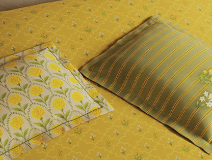 Spaces Meraki Blooms of India 100% Cotton 300 TC Sateen Floral Print Permium Large Bedsheet with 4 Pillow Covers, Light Yellow