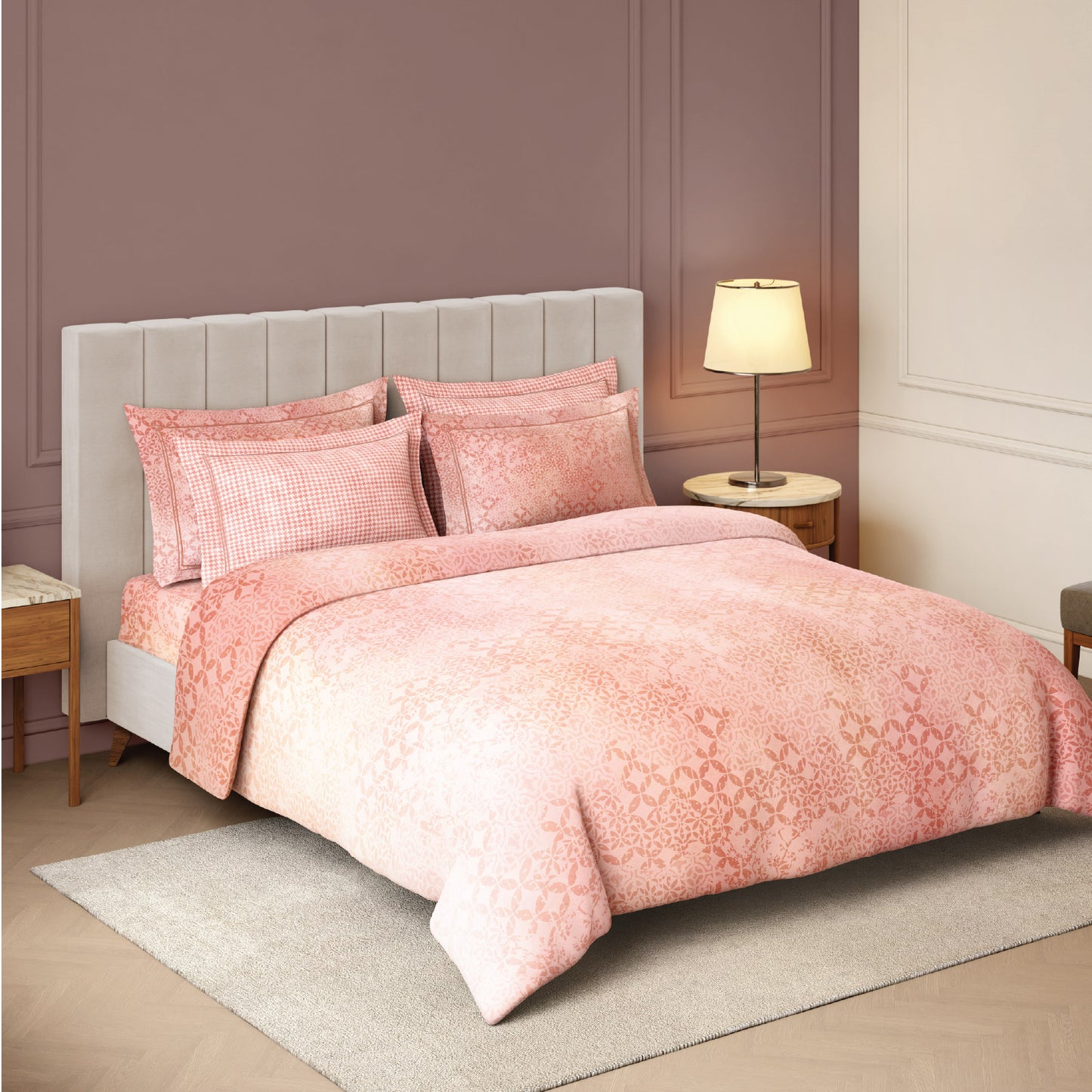 Spaces Nora Luminous Reverie 100% Egyptain Cotton 350 TC Sateen Geometric Permium Large Bedsheet with 4 Pillow Covers, Light Blush