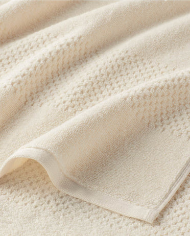 Spaces Swift Dry Beige Solid 100% Cotton 450 GSM Dobby Bath Towel – 75 X150 CM