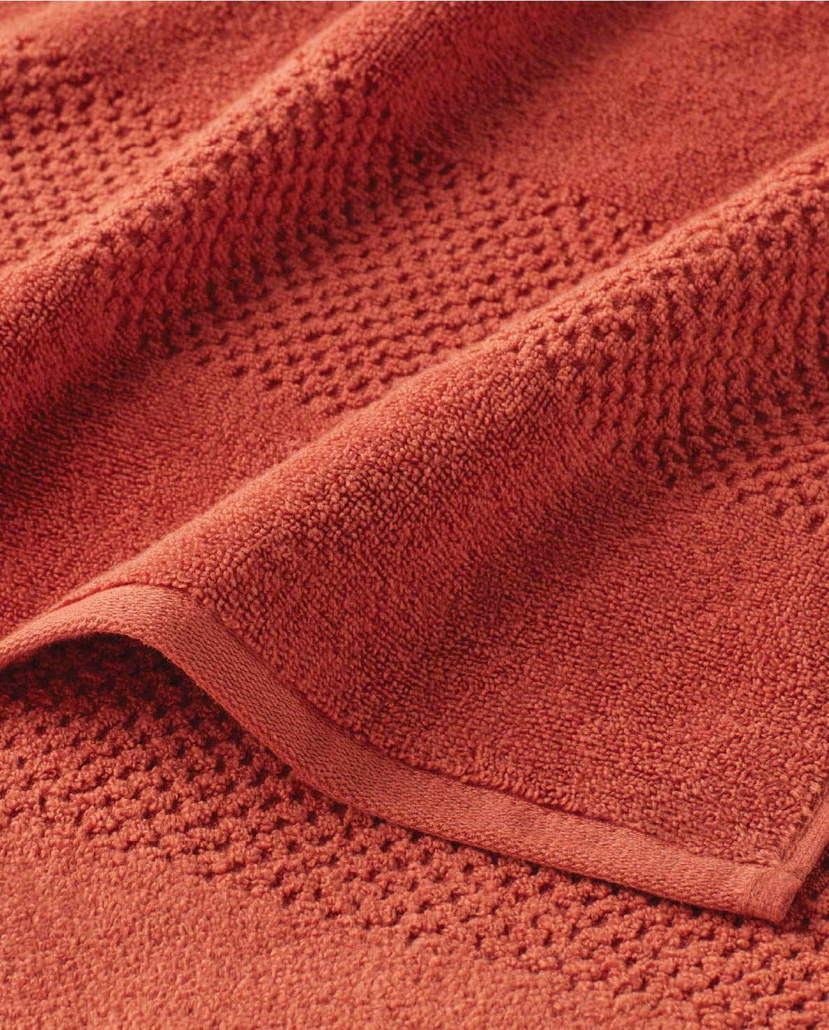 Spaces Swift Dry Red Solid 100% Cotton 450 GSM Dobby Bath Towel – 75 X150 CM