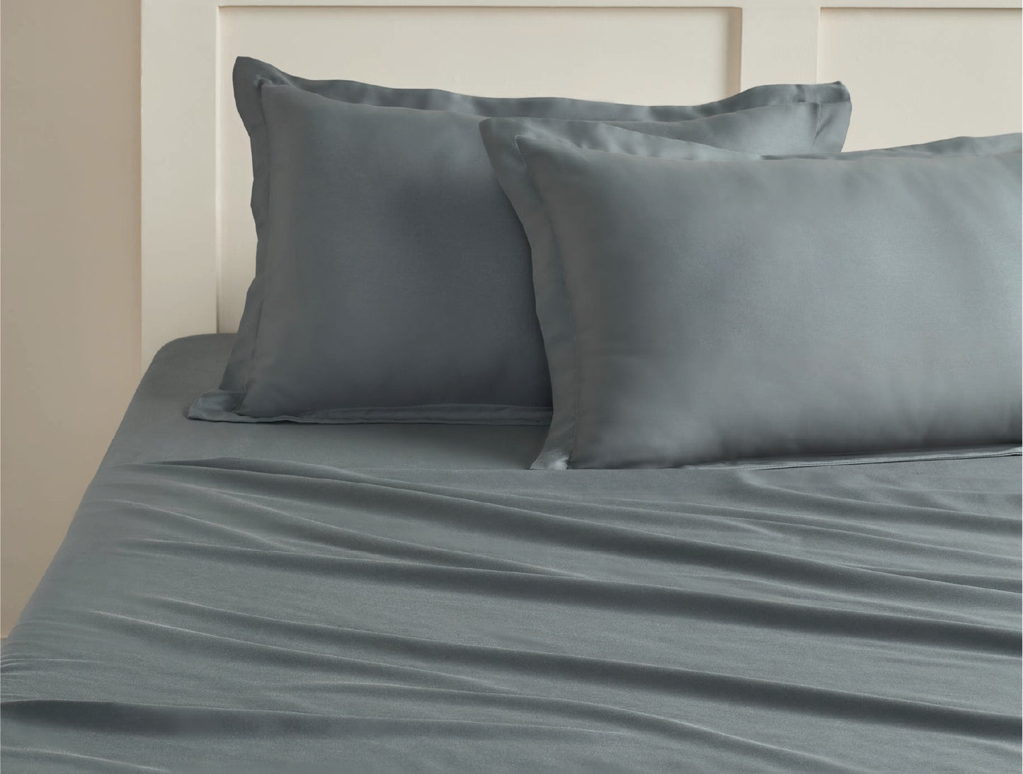 Spaces Aven Grey Solid 100% Cotton 210 TC Large Bedsheet with 2 Pillow Covers - 108 x 108 Inches