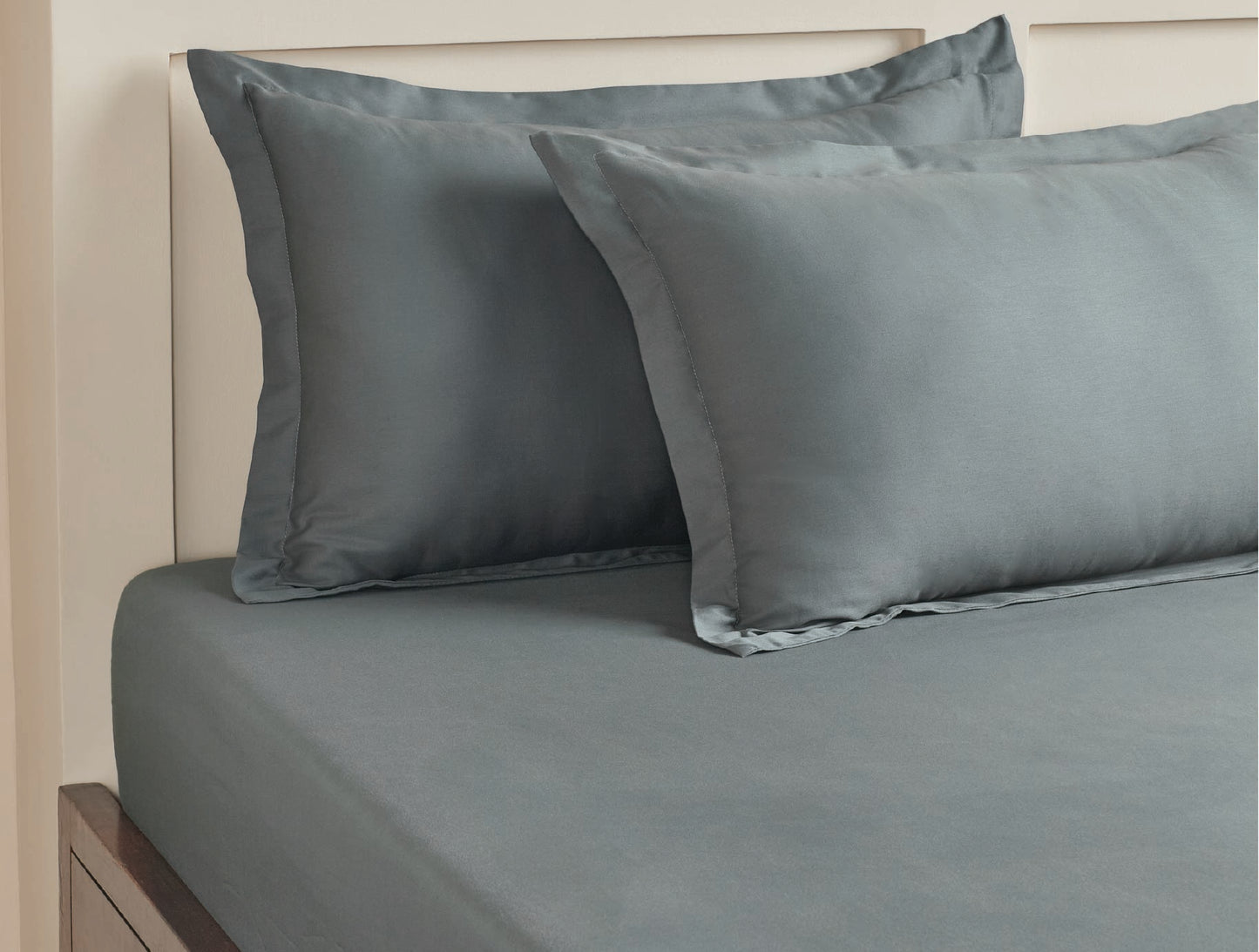 Spaces Aven Grey Solid 100% Cotton 210 TC Large Bedsheet with 2 Pillow Covers - 108 x 108 Inches