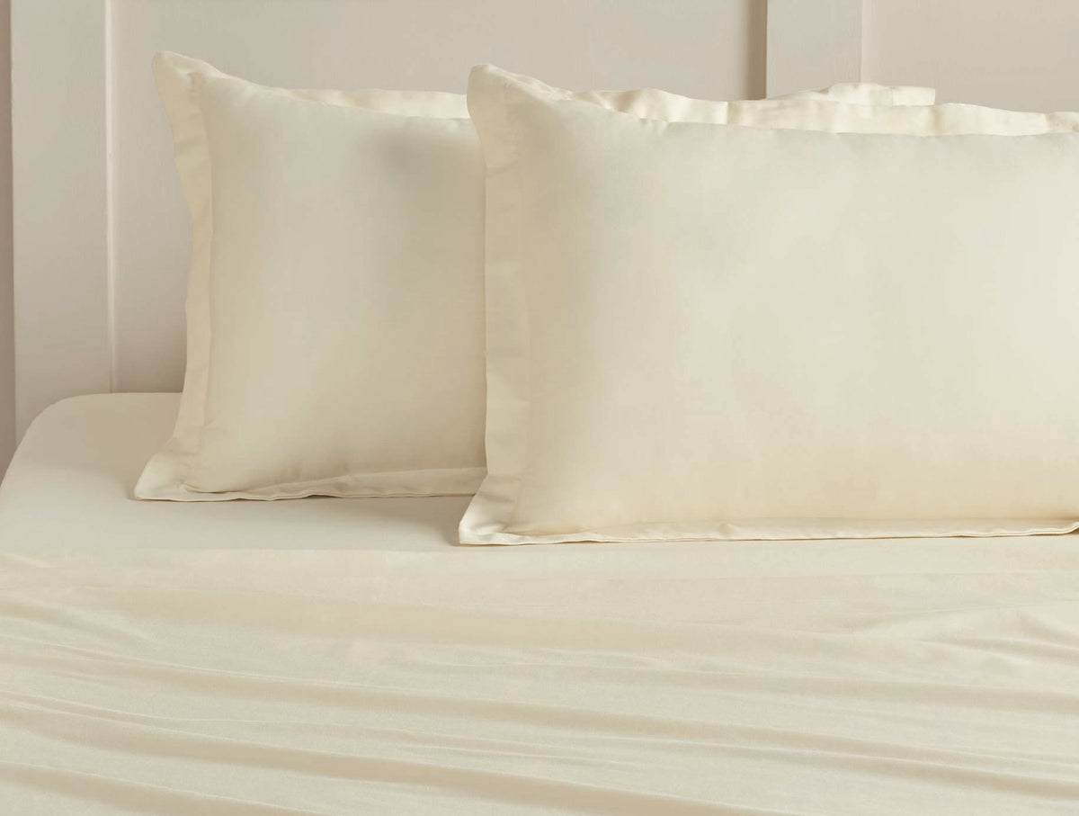 Spaces Aven Ivory Solid 100% Cotton 210 TC King Fitted Sheet with 2 Pillow Covers – 72 x 78 Inch, 12 Inch Deep Pocket