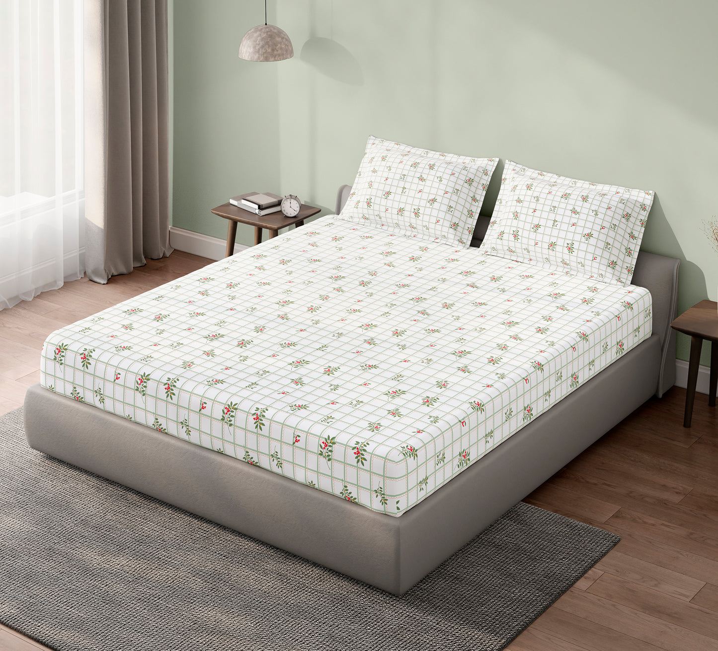 Spaces Aeris White Floral 100% Cotton 144 TC Queen Fitted Sheet