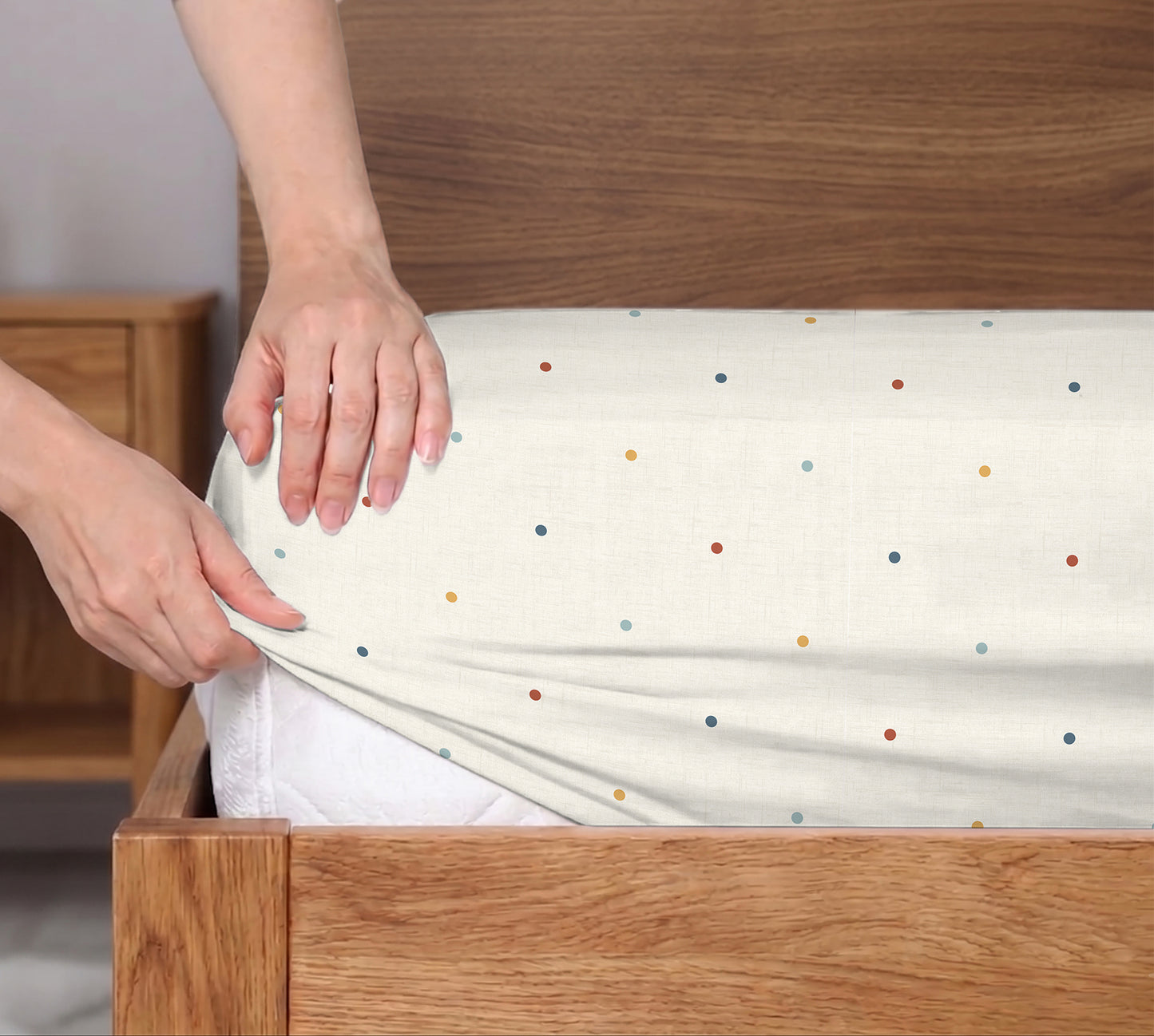 Spaces Aeris Beige Geometric 100% Cotton 144 TC Queen Fitted Sheet