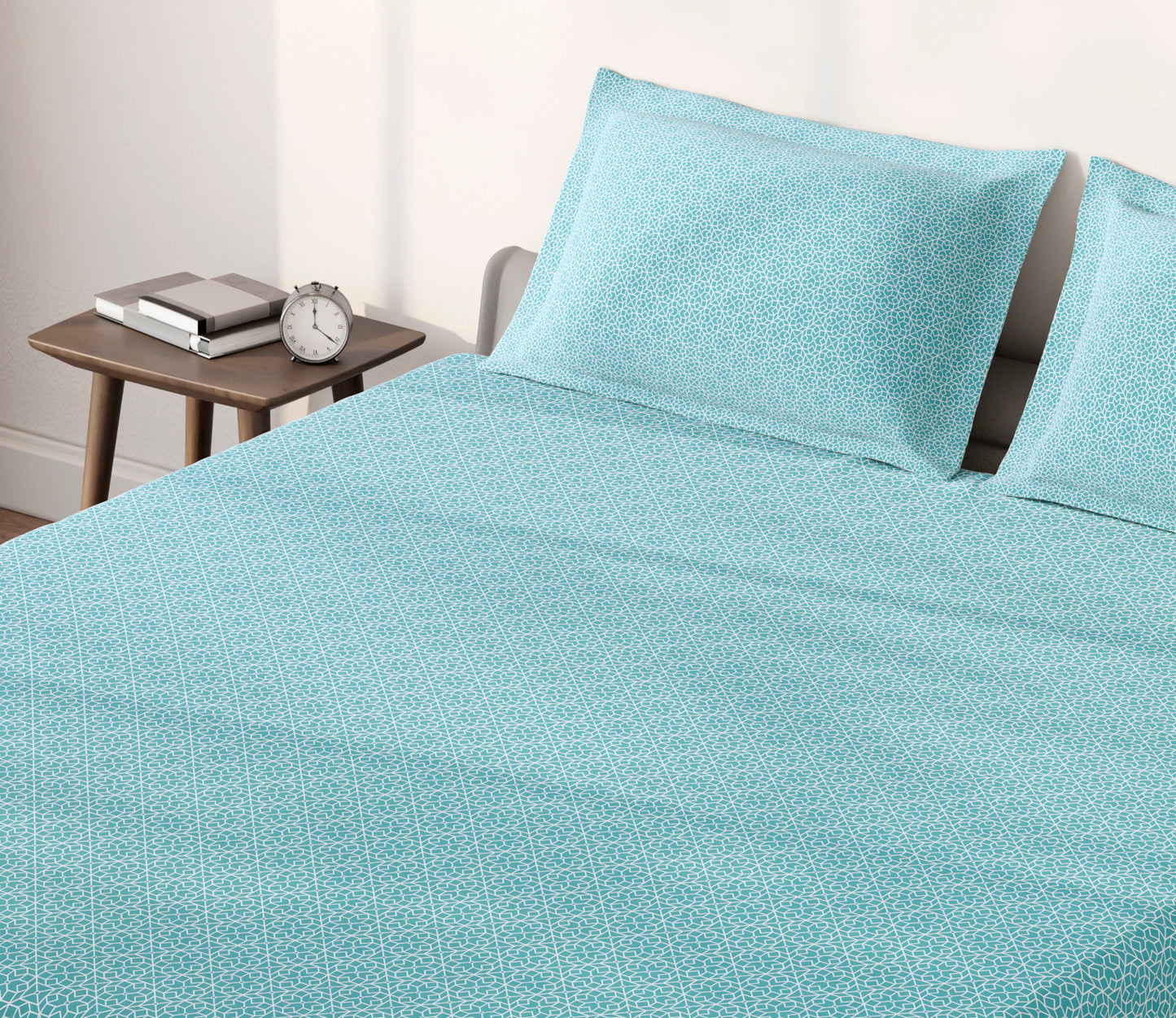 Spaces Aeris Light Aqua Geometric 100% Cotton 144 TC King Fitted Sheet