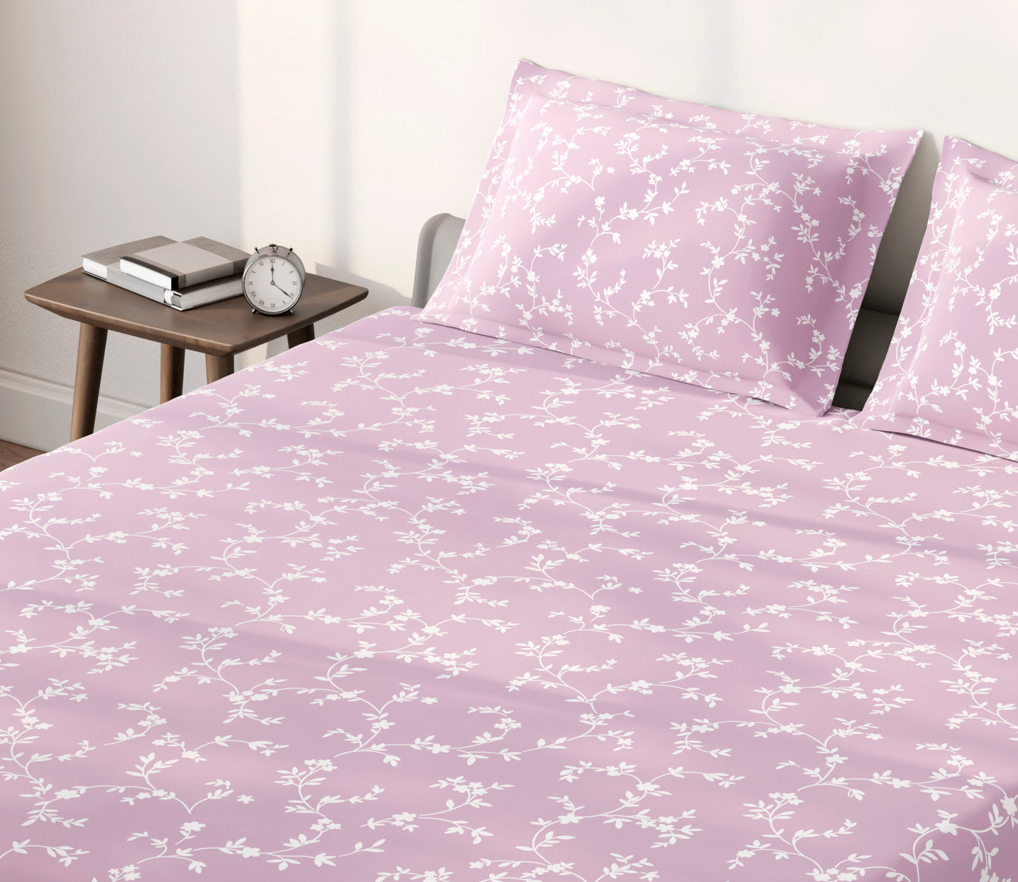 Spaces Aeris Light Pink Floral 100% Cotton 144 TC King Fitted Sheet