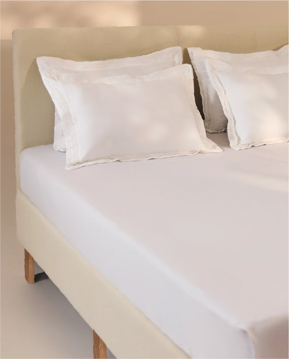 Spaces Hygro Cotton 400 TC Solid White Double Bedsheet with 4 Pillow Covers – 108 x 108 Inches