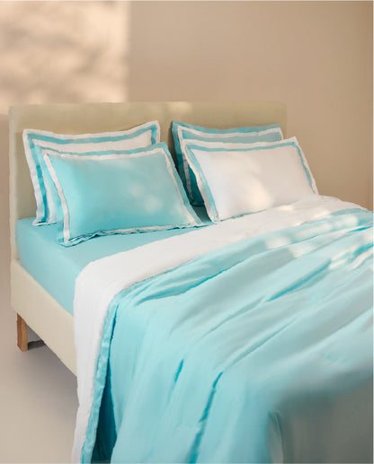 Spaces Hygro Cotton 400 TC Solid Light Green Double Bedsheet with 4 Pillow Covers – 108 x 108 Inches