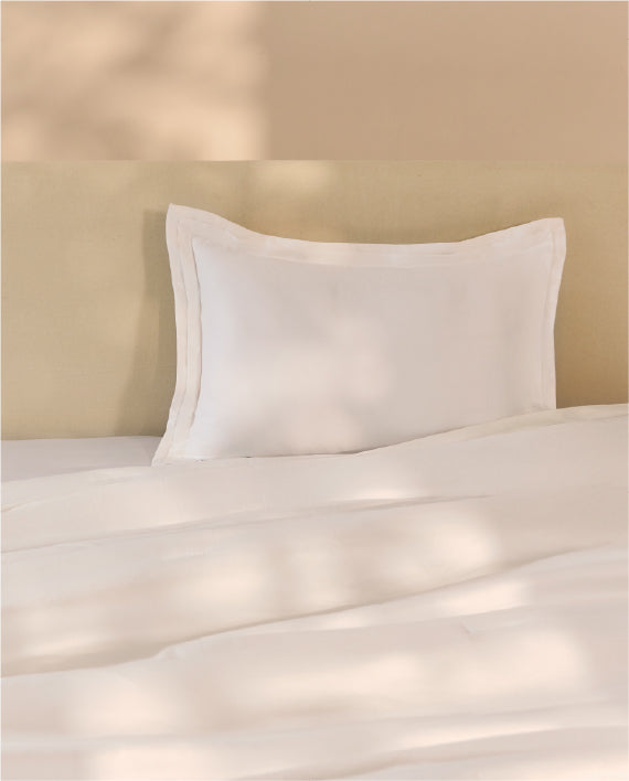 Spaces Hygro Cotton 400 TC White Solid Sateen Single Duvet Cover – 59 x 88 Inches