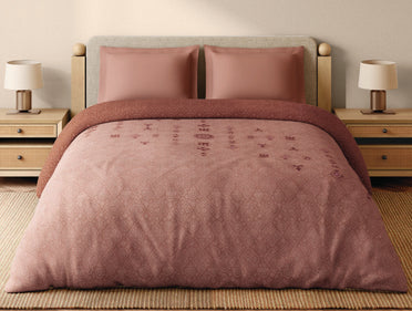 Spaces Godna 100% Cotton 300 TC Ornate Blush Double Quilt - 88 x 106 Inches