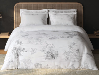 Spaces Sierra White Floral 100% Hygro Cotton Large Bedsheet with 4 Pillow Covers - 108 x 108 Inches