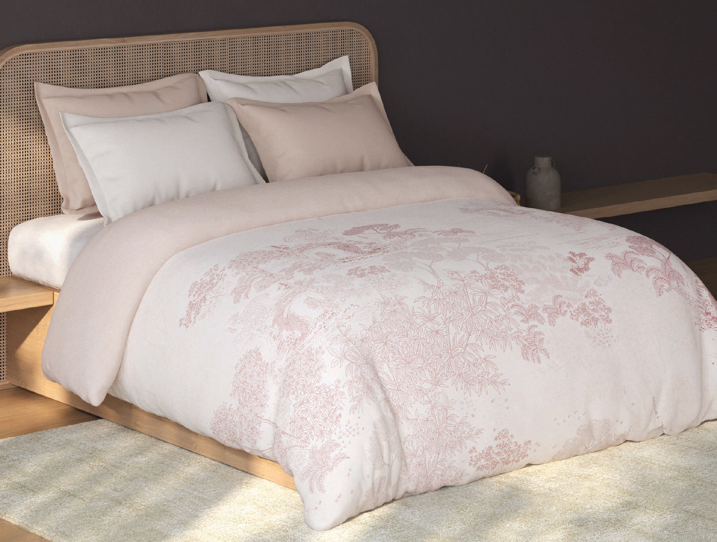 Spaces Sierra Light Blush Floral 100% Hygro Cotton 210 TC Double Quilt - 88 x 106 Inches