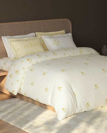 Spaces Sierra Light Yellow Floral 100% Hygro Cotton 210 TC Large Bedsheet with 4 Pillow Covers - 108 x 108 Inches