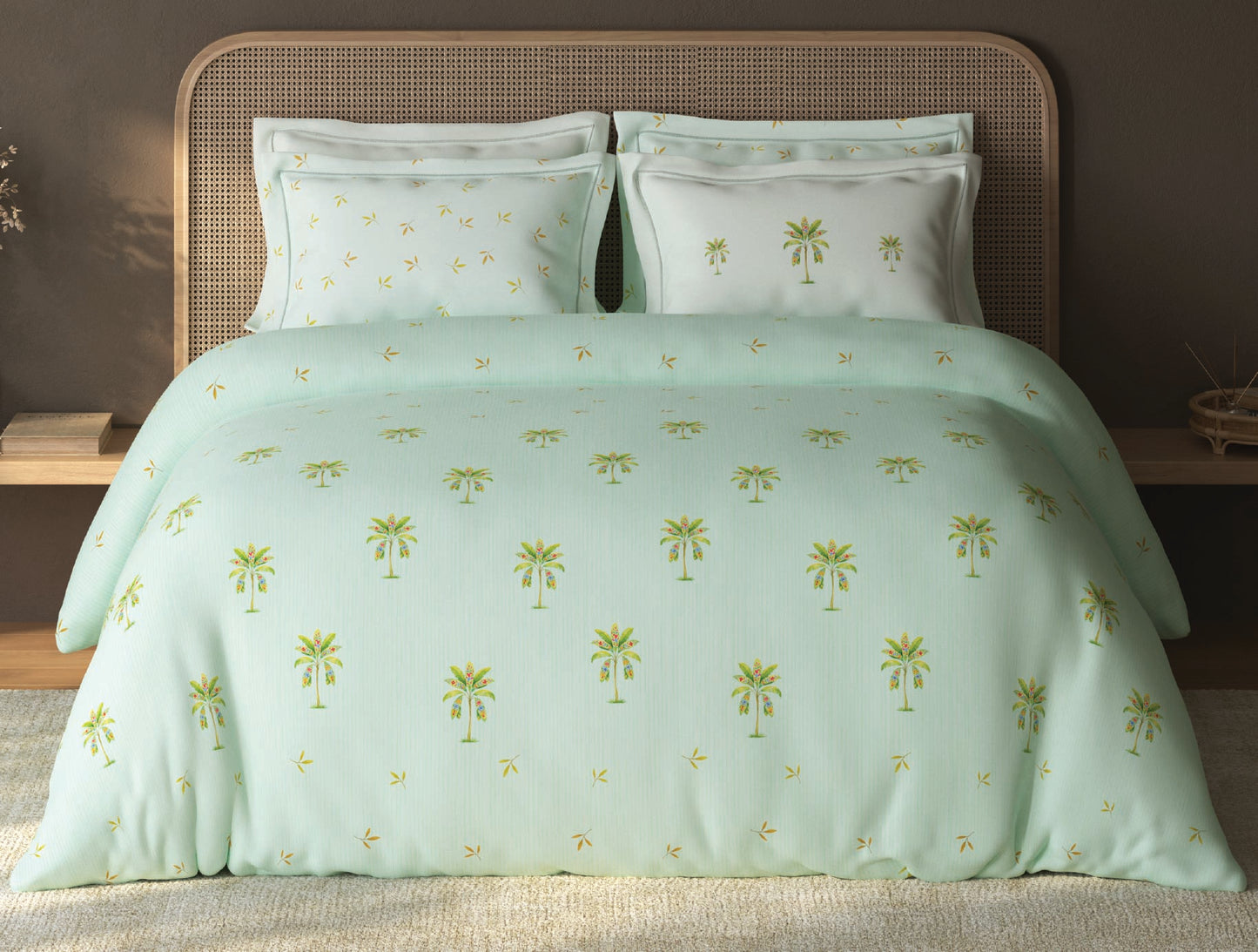 Spaces Sierra Light Aqua Floral 100% Hygro Cotton Large Bedsheet with 4 Pillow Covers - 108 x 108 Inches