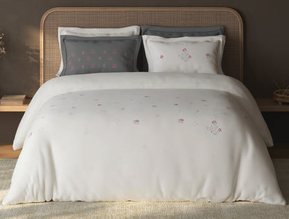 Spaces Sierra 100% Hygro Cotton 210 TC Cream Floral Large Bedsheet with 4 Pillow Covers - 108 x 108 Inches