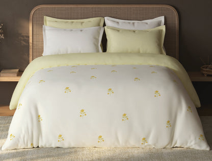 Spaces Sierra Light Yellow Floral 100% Hygro Cotton 210 TC Double Quilt - 88 x 106 Inches