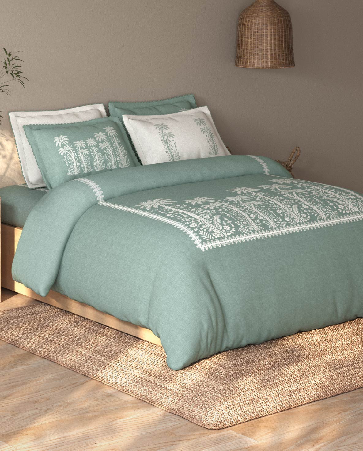 Spaces Riviera Jadeite Floral 100% Cotton Crafted Comfort Large Bedsheet with 4 Pillow Covers - 108 x 108 Inches