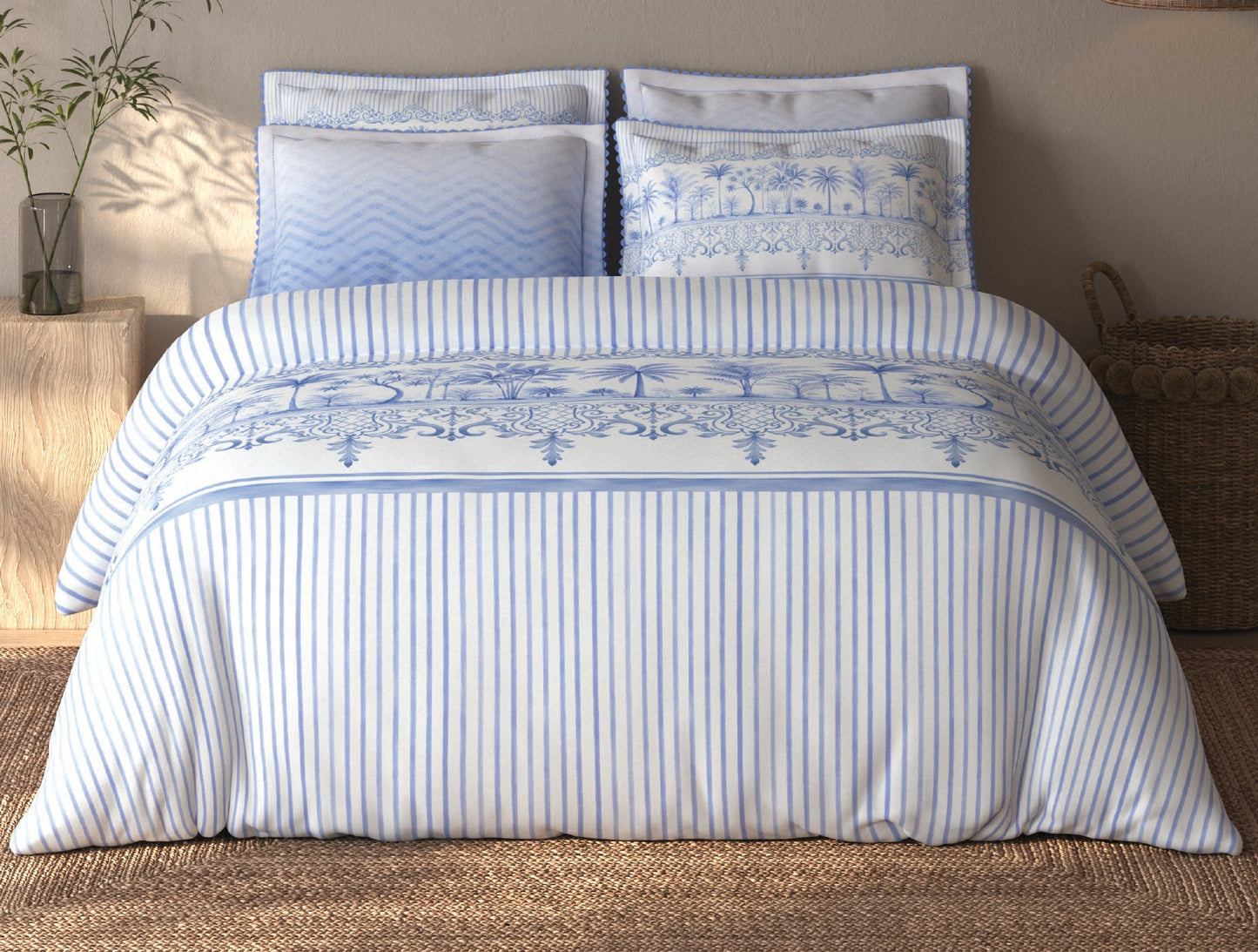 Spaces Riviera Light Blue Floral 100% Cotton Crafted Comfort Large Bedsheet with 4 Pillow Covers - 108 x 108 Inches