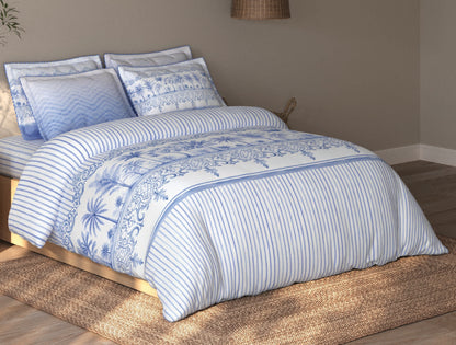 Spaces Riviera Light Blue Floral 100% Cotton Crafted Comfort Large Bedsheet with 4 Pillow Covers - 108 x 108 Inches
