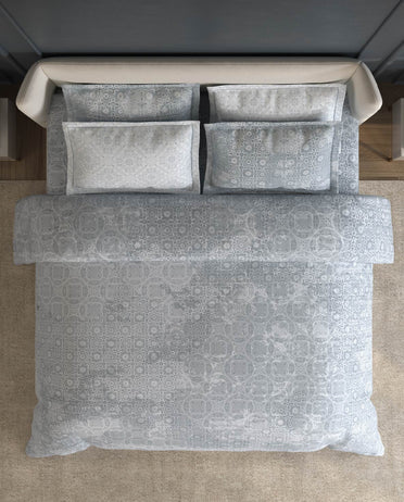 Spaces Nora White Egyptain Cotton 350 TC Ornate Premium Large Bedsheet with 4 Pillow Covers - 108 x 108 Inches