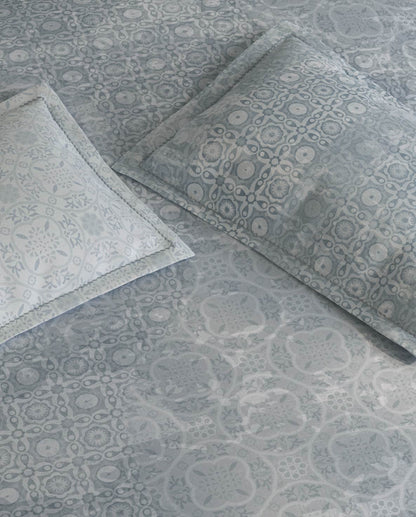 Spaces Nora White Egyptain Cotton 350 TC Ornate Premium Large Bedsheet with 4 Pillow Covers - 108 x 108 Inches