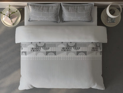Spaces Fiora Light Grey Geometric 100% Cotton Double Bedsheet with 2 Pillow Covers - 90 x 108 Inches