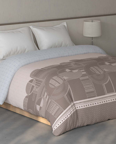Spaces Fiora 100% Cotton Geometric Light Taupe Double Quilt - 88 x 106 Inches