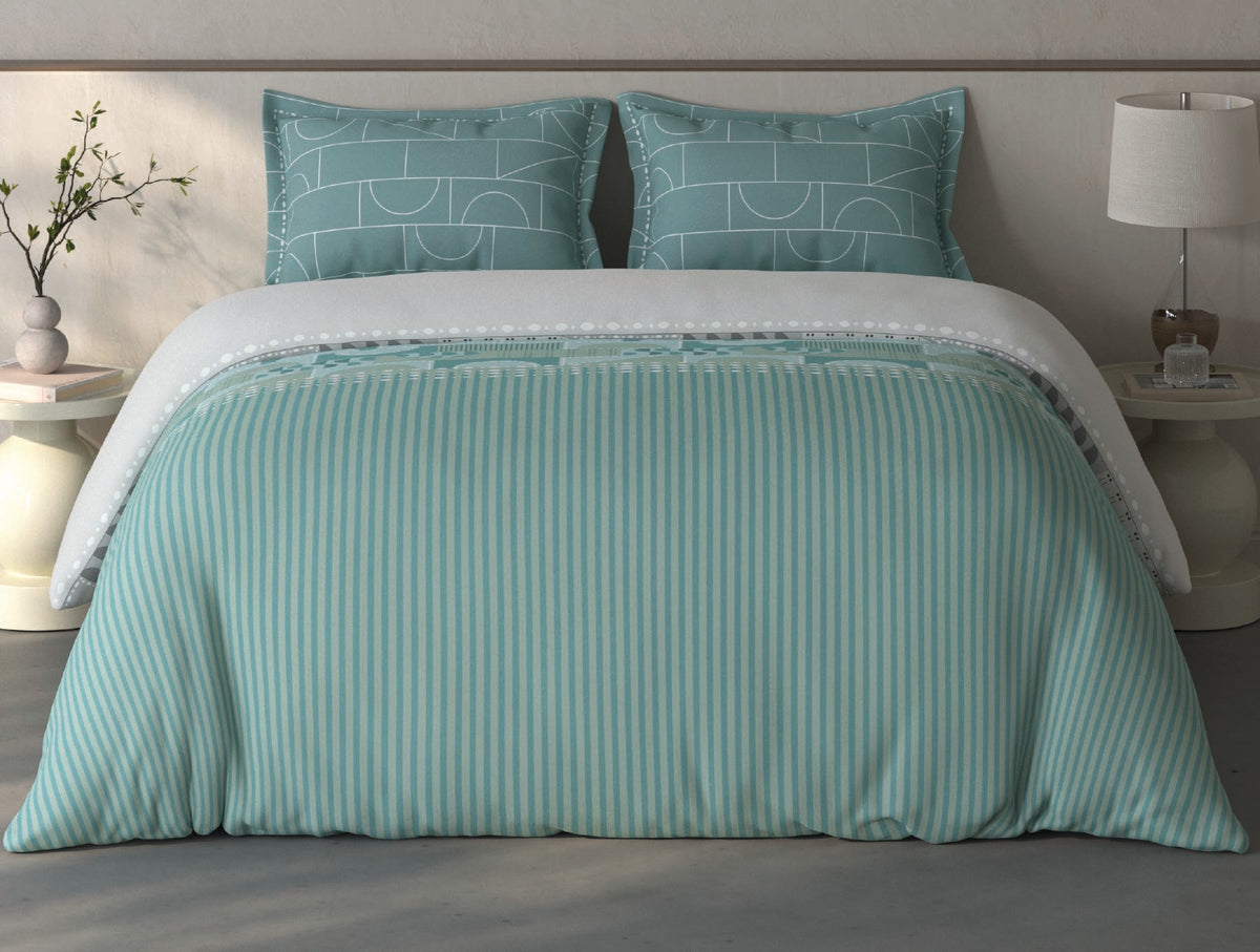 Spaces Fiora Light Green Geometric 100% Cotton Bedding Set - 108 x 108 Inches