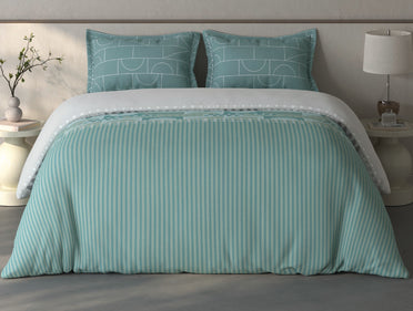 Spaces Fiora Light Green Geometric 100% Cotton Bedding Set - 108 x 108 Inches