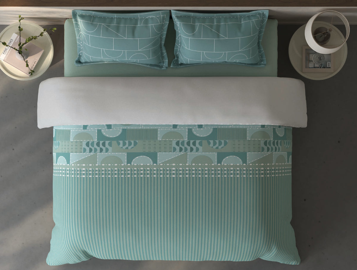 Spaces Fiora Light Green Geometric 100% Cotton Bedding Set - 108 x 108 Inches