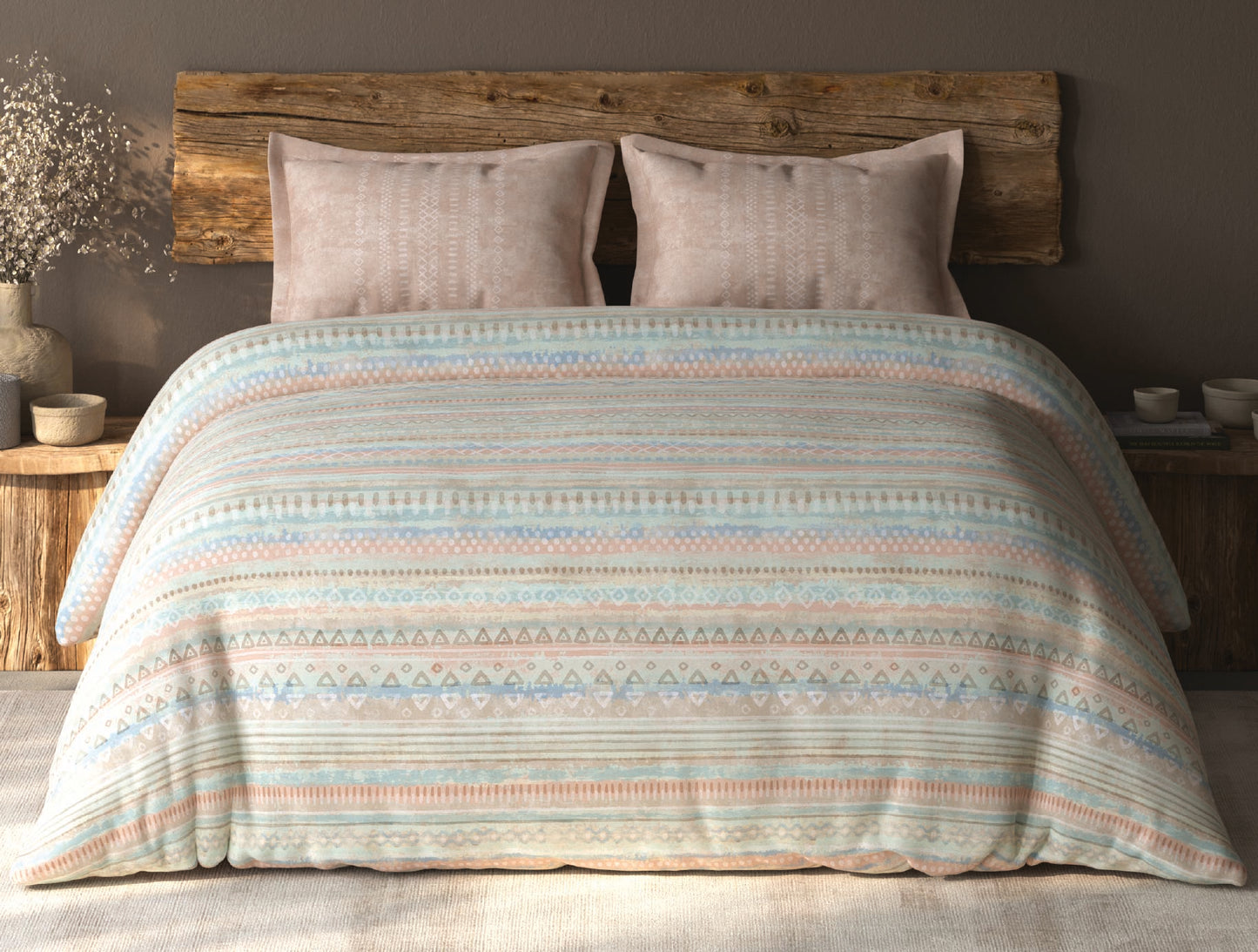 Spaces Organic Cotton Blush Geometric Large Bedsheet with 2 Pillow Covers - 108 x 108 Inches