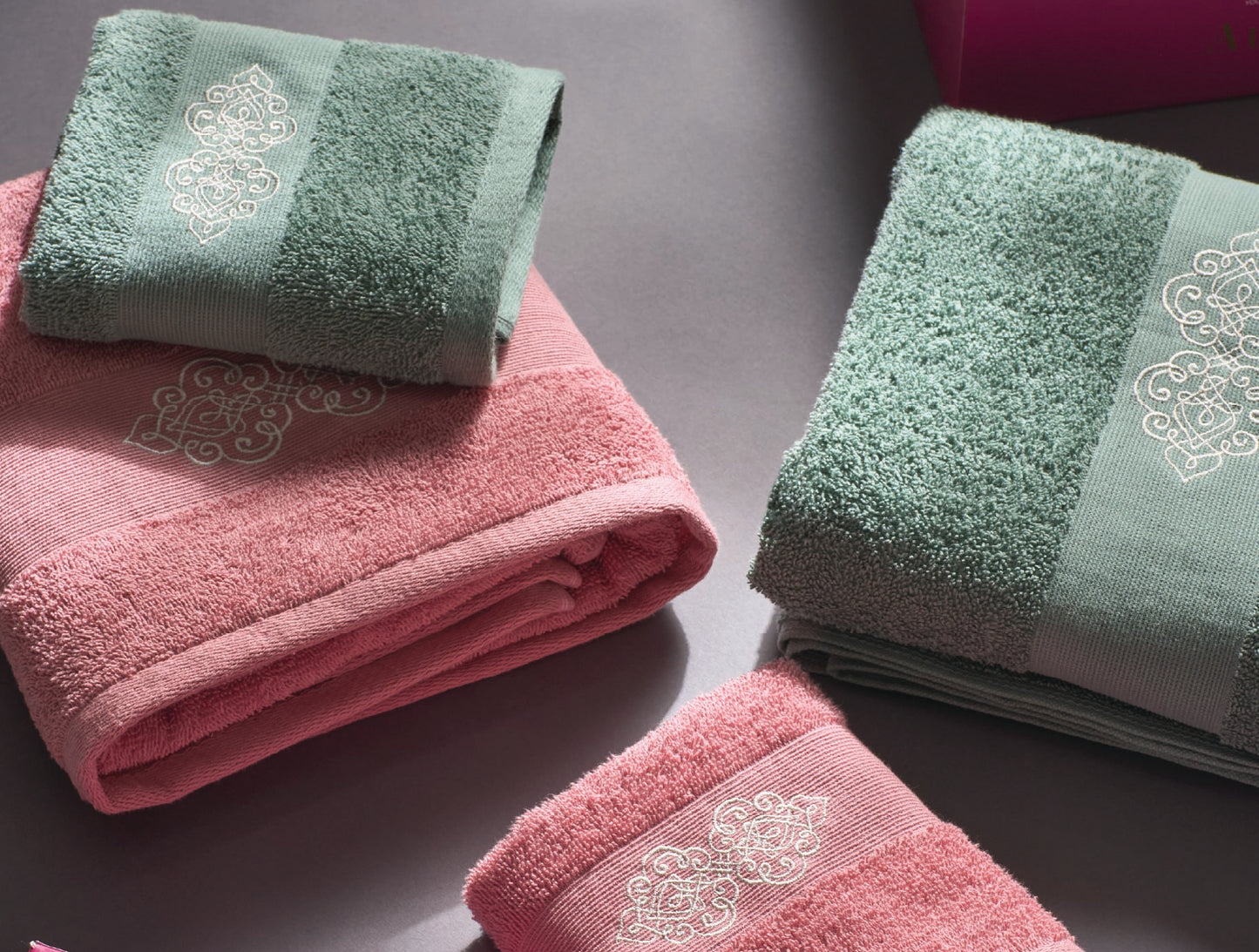 Spaces Aurum Thyme Solid 100% Cotton 400 GSM Towel Combo - 28 x 55 Inches