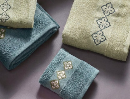 Spaces Aurum Willow Solid 100% Cotton 400 GSM Towel Combo - 28 x 55 Inches
