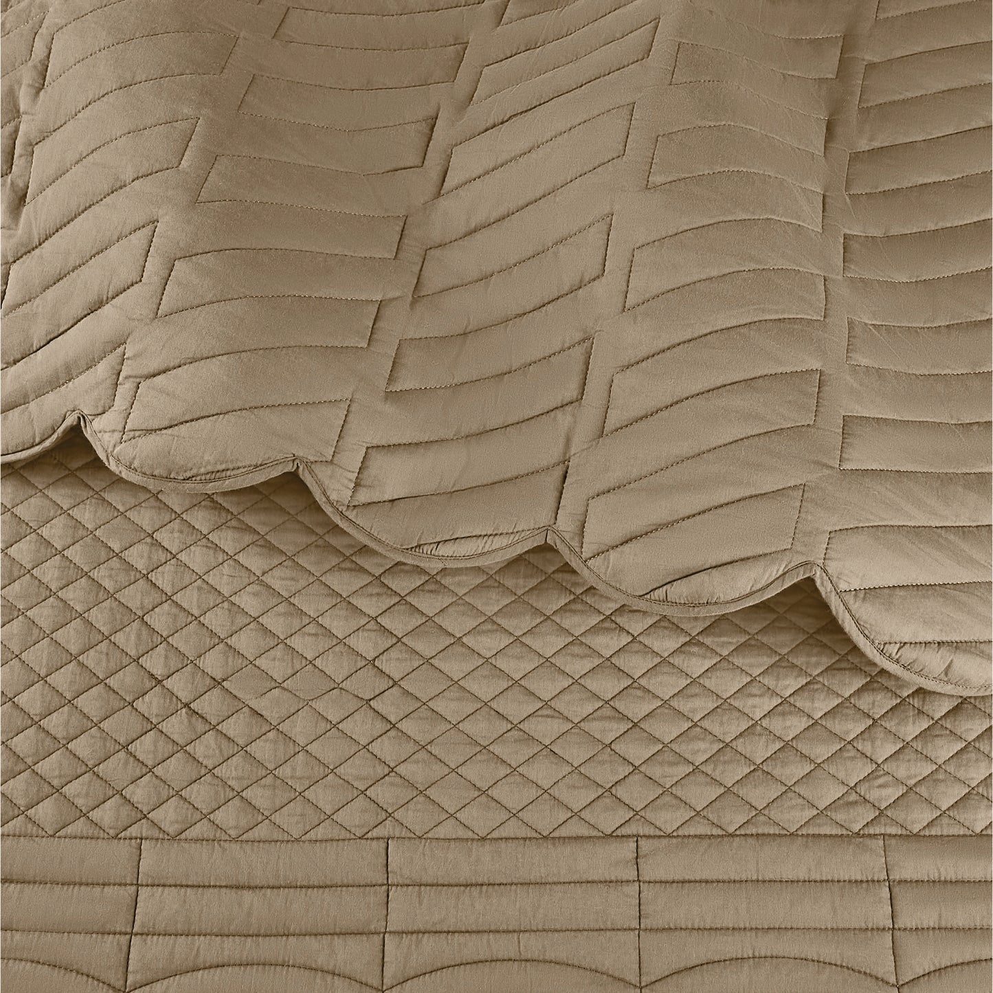 Spaces Scallop Brown Solid 100% Cotton Double Coverlet with 2 Pillow Covers - 87 x 106 Inches