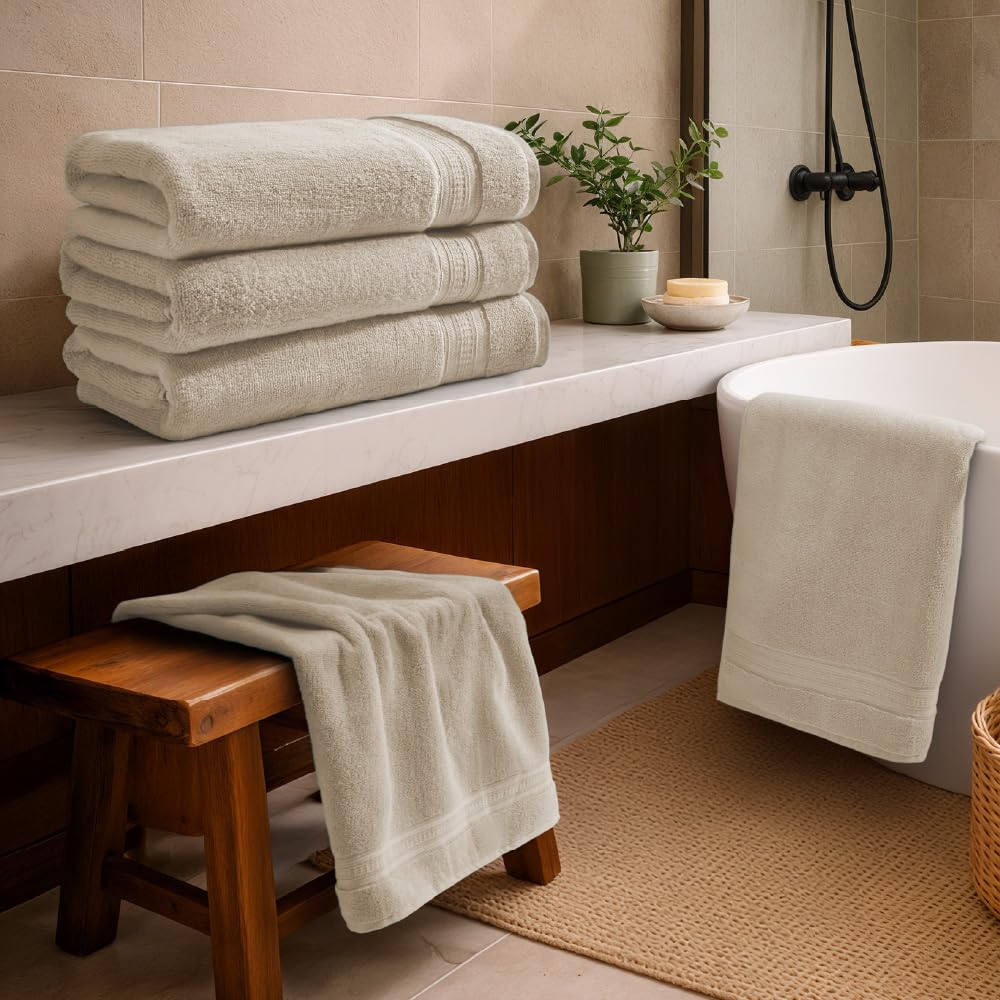 Opulent 100% Cotton Bath Towel, 550 GSM, Solid, Light Yellow