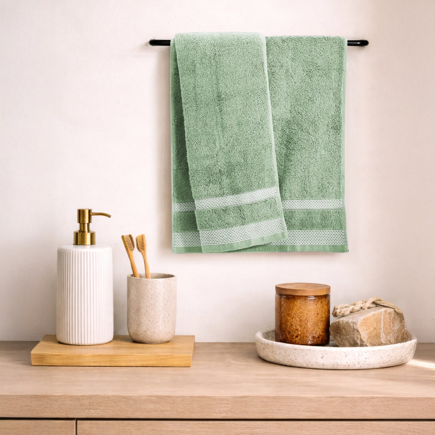 Hygro Hygro Cotton Hand Towel, 600 GSM, Solid, Light Green