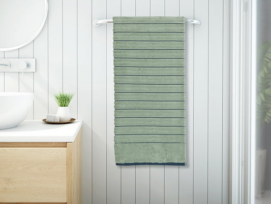 Seafoam/Teal - Light Green 100% Cotton Bath Towel - Exotica By Spaces