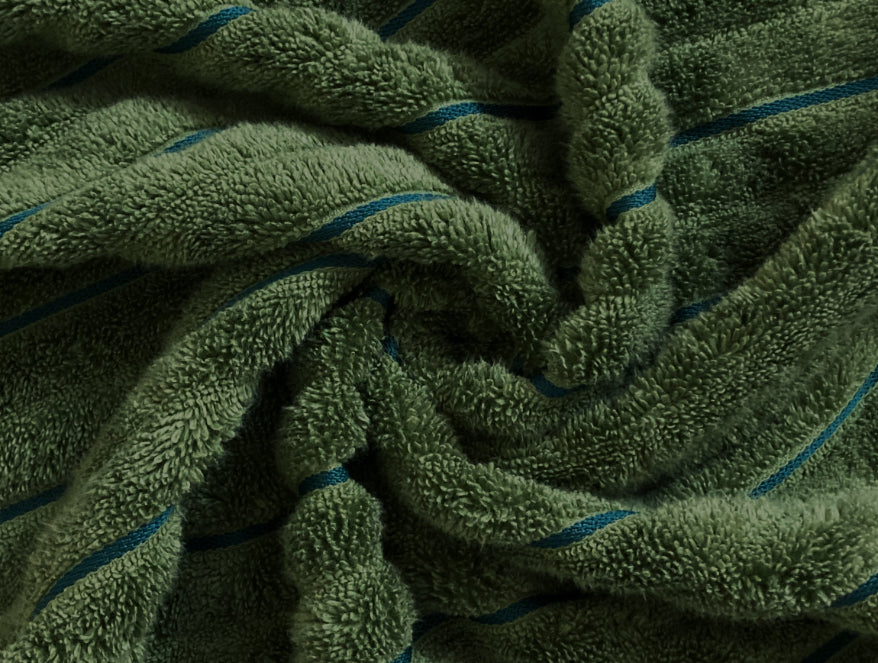 Dark Green/Teal - Dark Green 100% Cotton Bath Towel - Exotica By Spaces