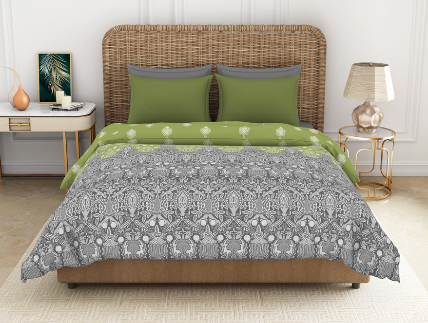 Ornate Spinach Green - Green 100% Cotton Shell Double Quilt / AC Comforter - Adonia By Spaces